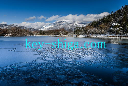 滋賀県米原市、真冬の三島池から望む伊吹山　滋賀県、カギと錠前のプロフェッショナル。地元直営の鍵屋【キー滋賀.com】